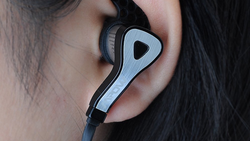 Mpow Seal Bluetooth 4.1 Headphones, $10 with code 4TWI2DK9